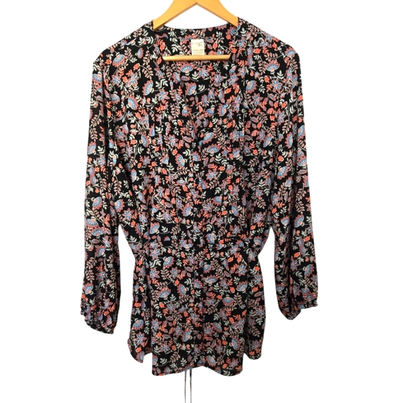 Terra & Sky Tops - Terra & Sky Black Floral Blouse Size 1X